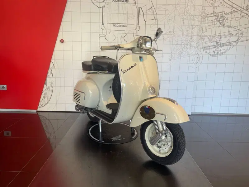 Vespa GL 150 (4)