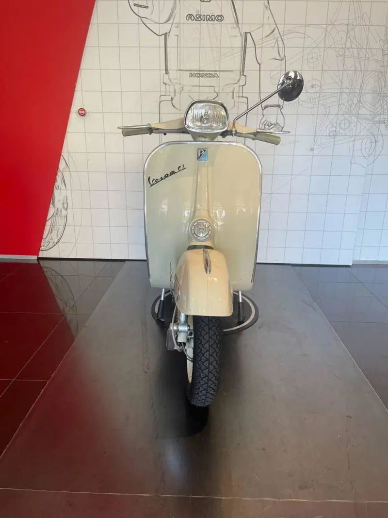 Vespa GL 150 (5)