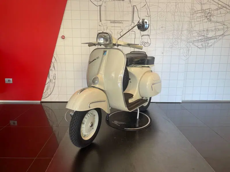Vespa GL 150 (6)