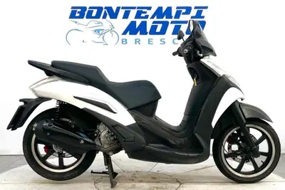 Peugeot Geopolis 250 usata