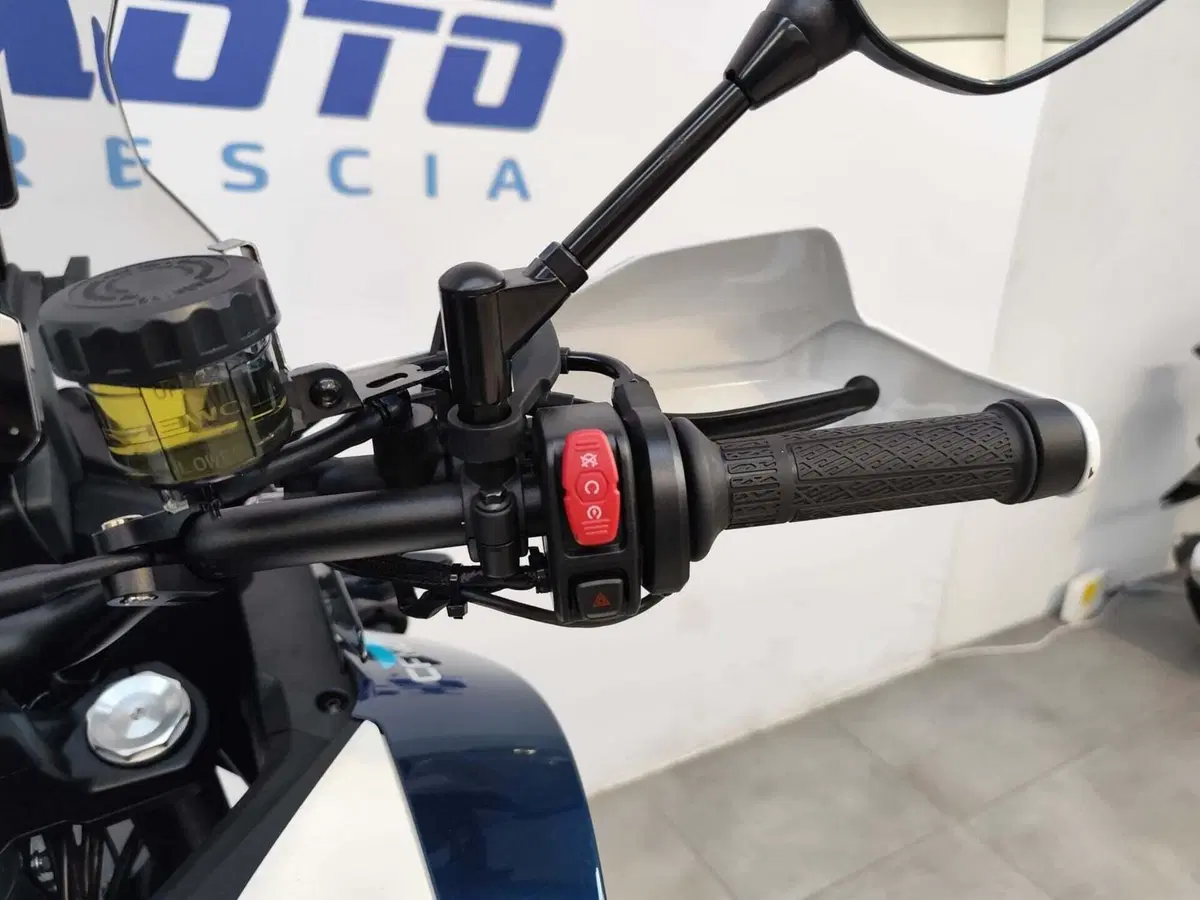 CFMOTO 700MT Adventure (2025 - 26) (9)