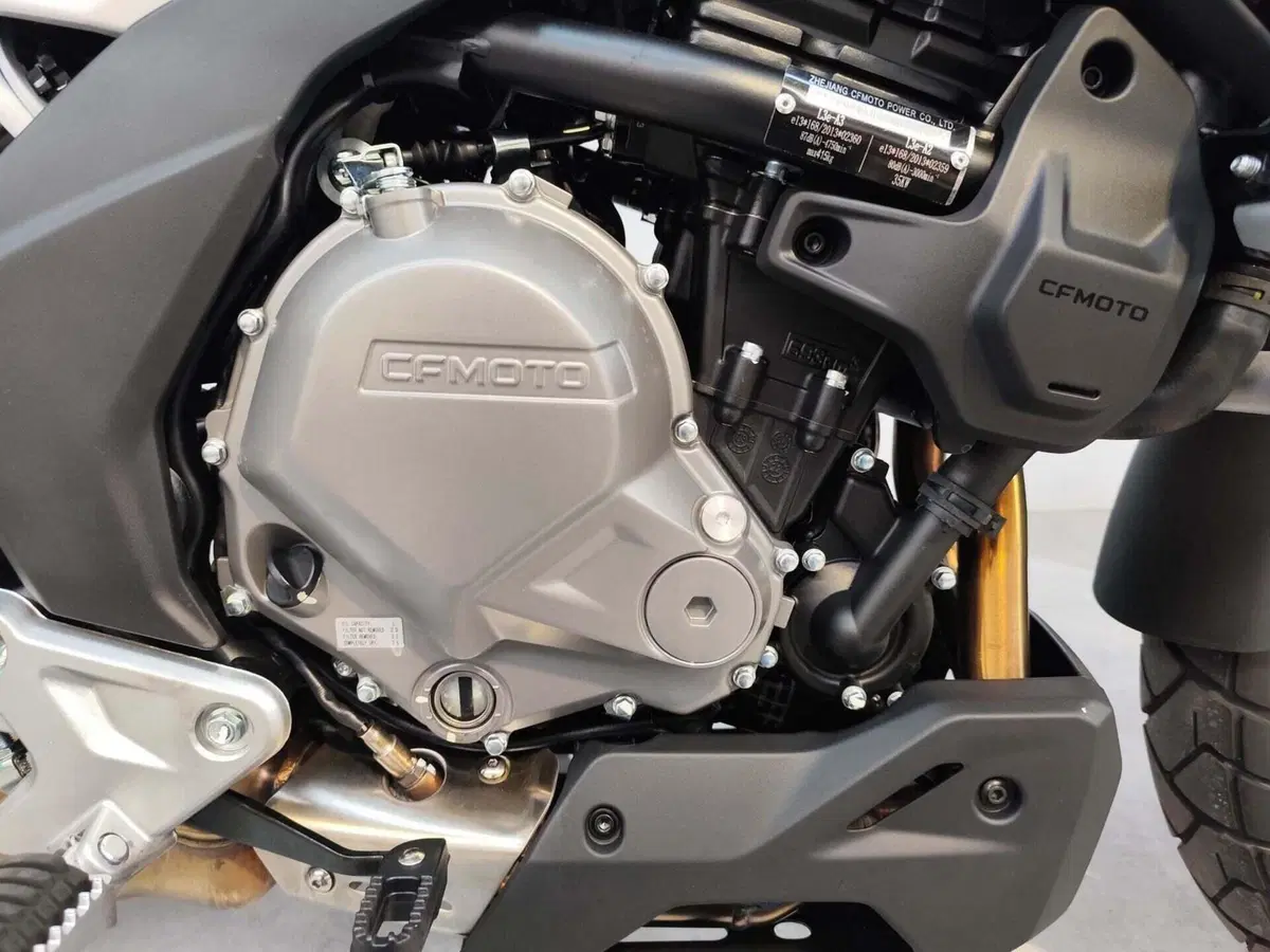 CFMOTO 700MT Adventure (2025 - 26) (10)