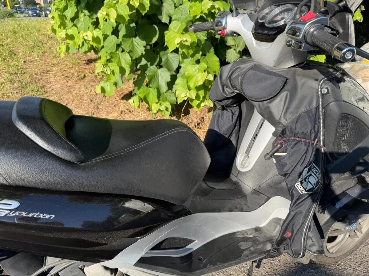 Piaggio Mp3 300 ie Yourban ERL (2011 - 17) (5)