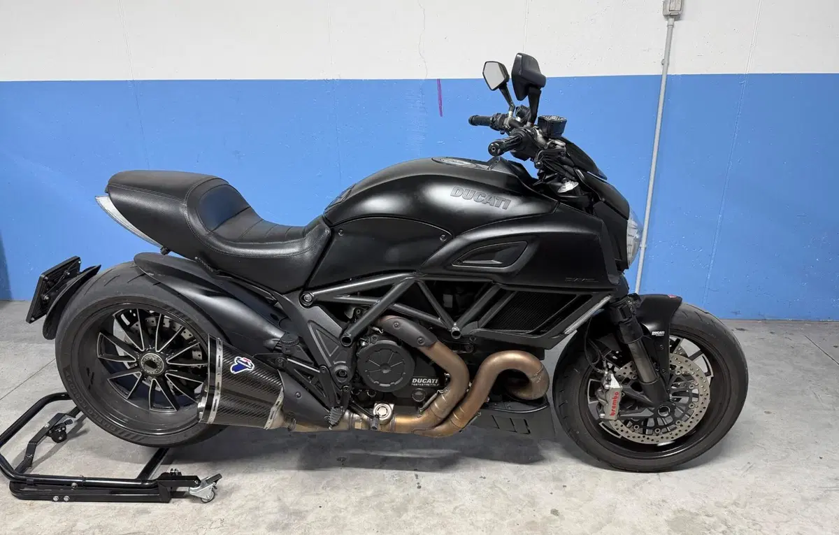 Ducati Diavel 1200 (2014 - 16)