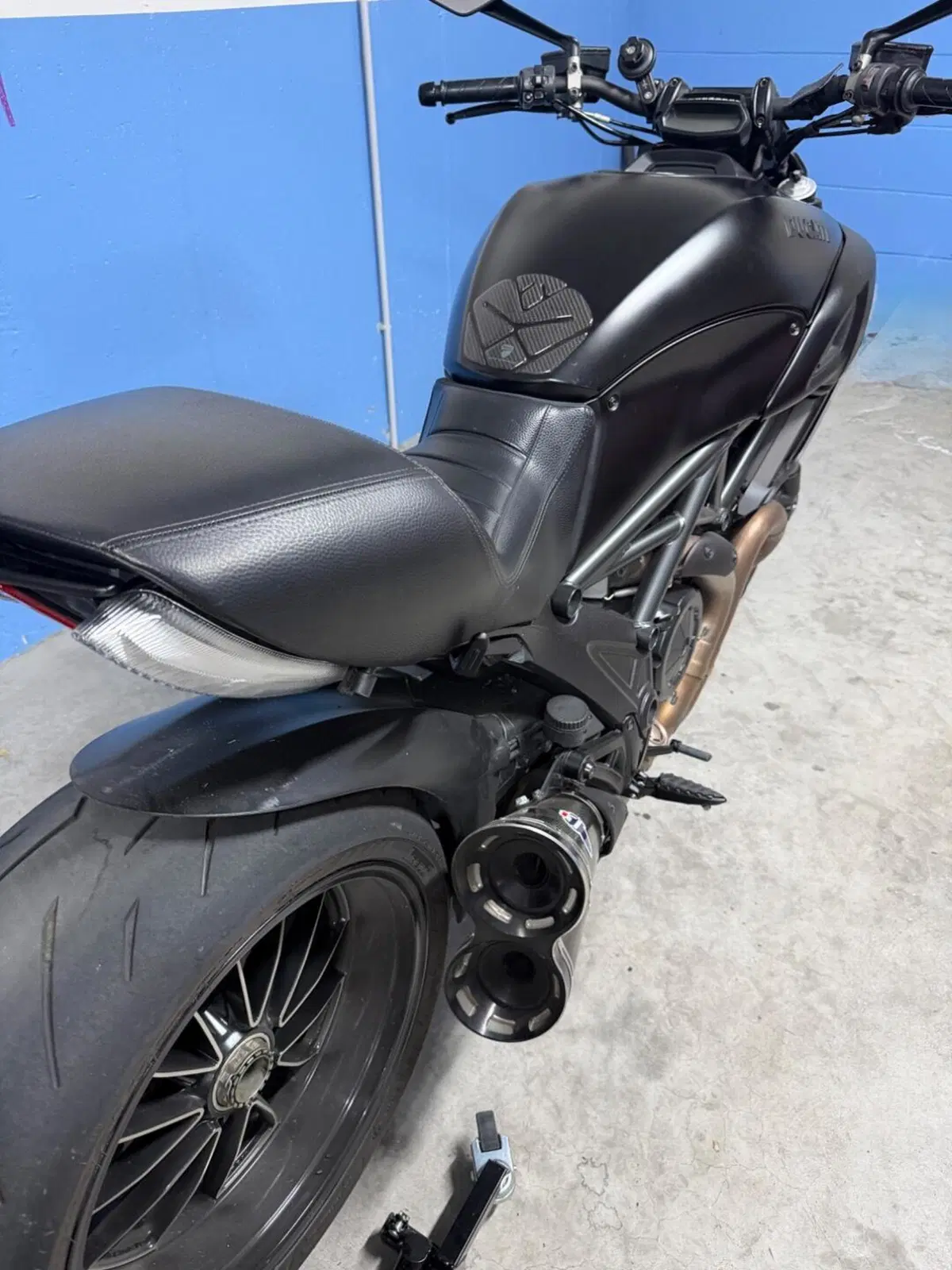Ducati Diavel 1200 (2014 - 16) (5)