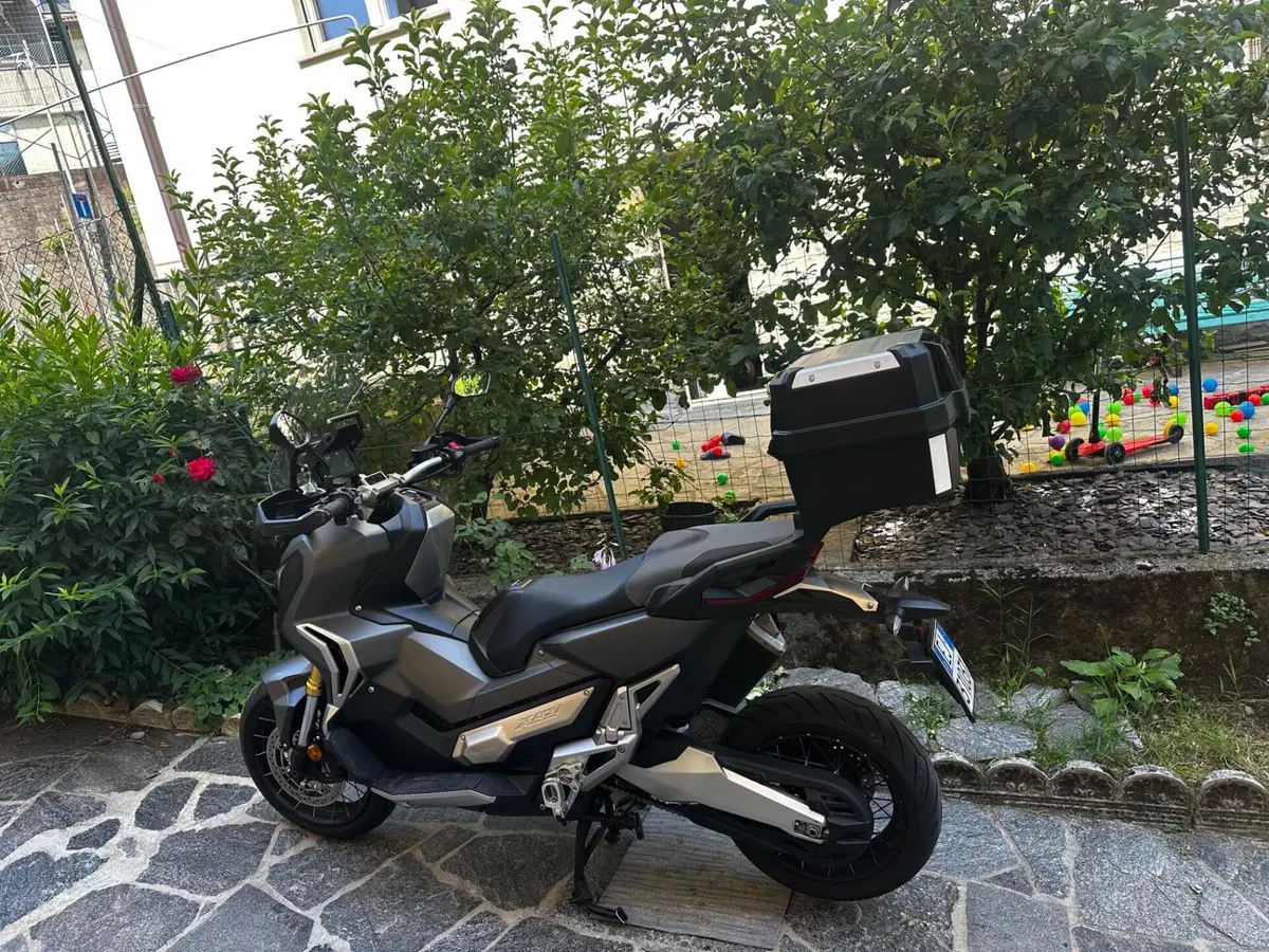 Honda X-ADV 750 (2017) (3)