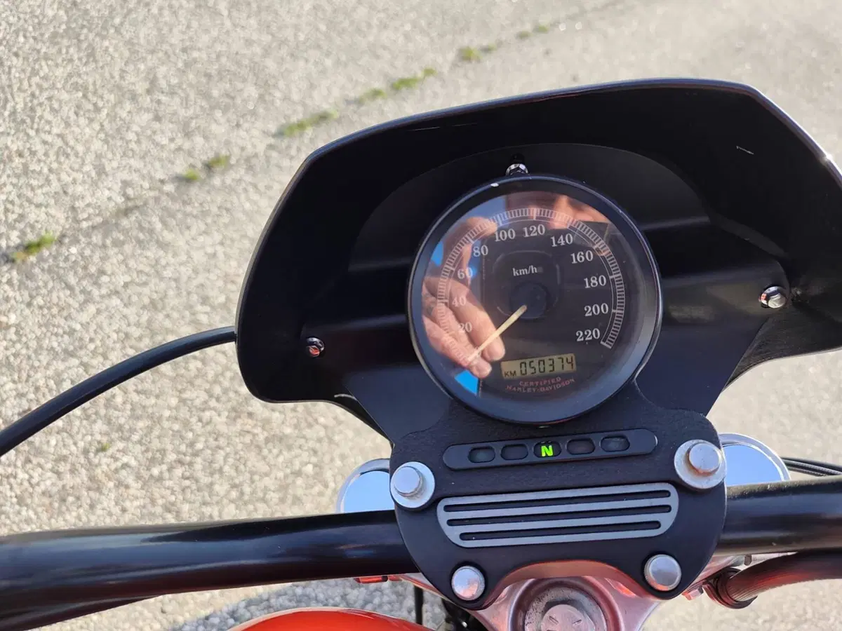 Harley-Davidson 883 R (2004 - 05) - XL 883R (3)