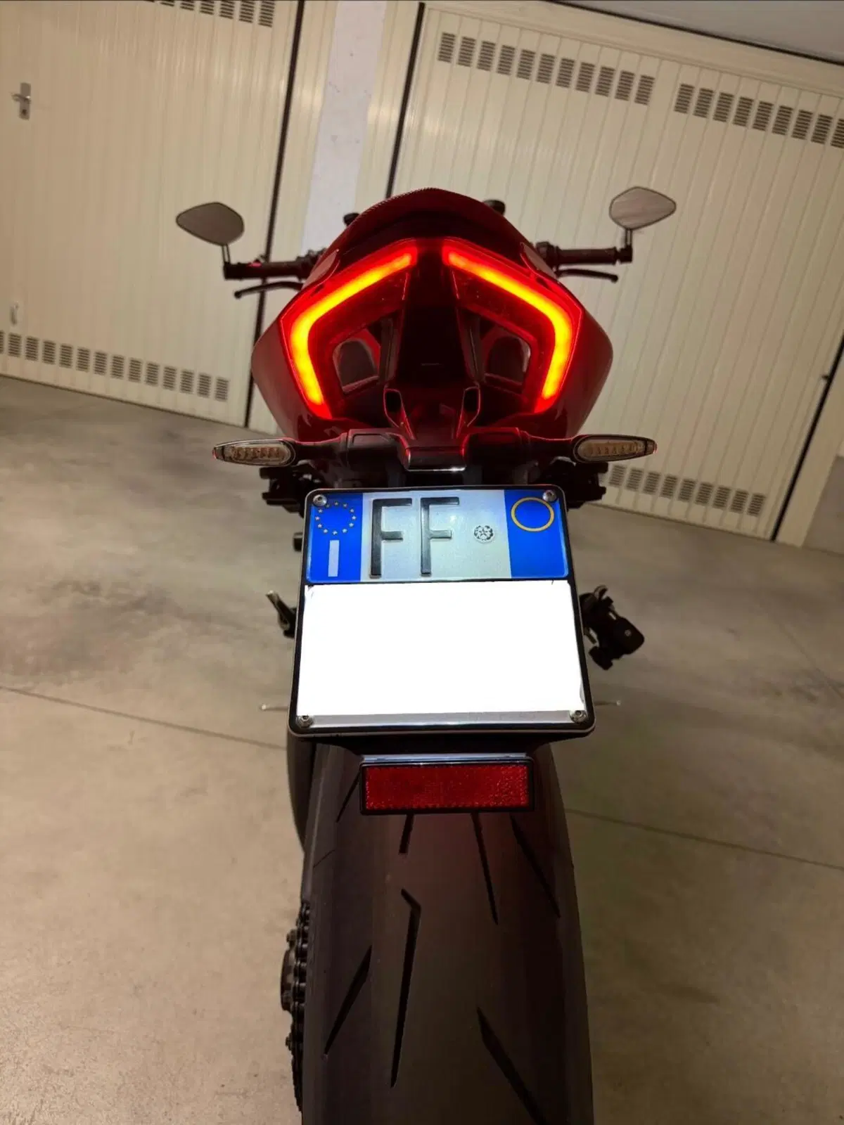 Ducati Streetfighter V4 S (2023 - 24) (4)
