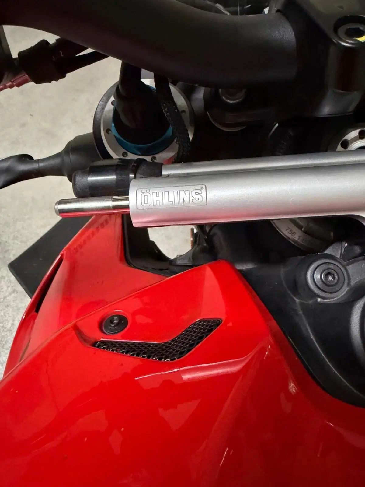 Ducati Streetfighter V4 S (2023 - 24) (10)