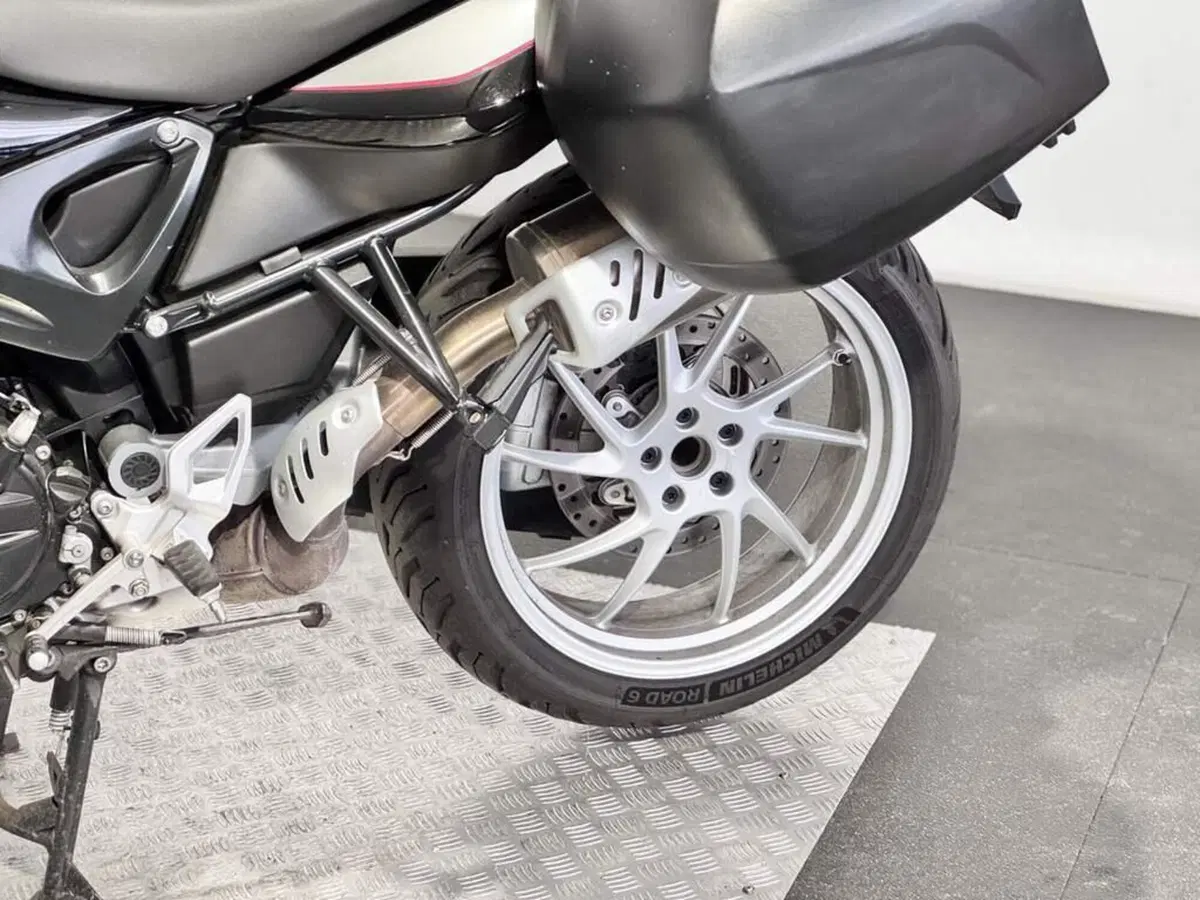 Bmw F 800 GT (2017 - 20) (3)