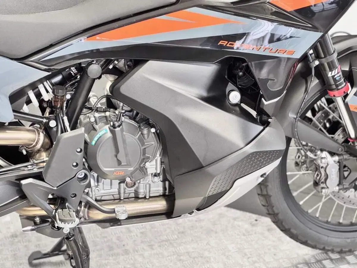 KTM 890 Adventure R Rally (2024 - 25) (13)