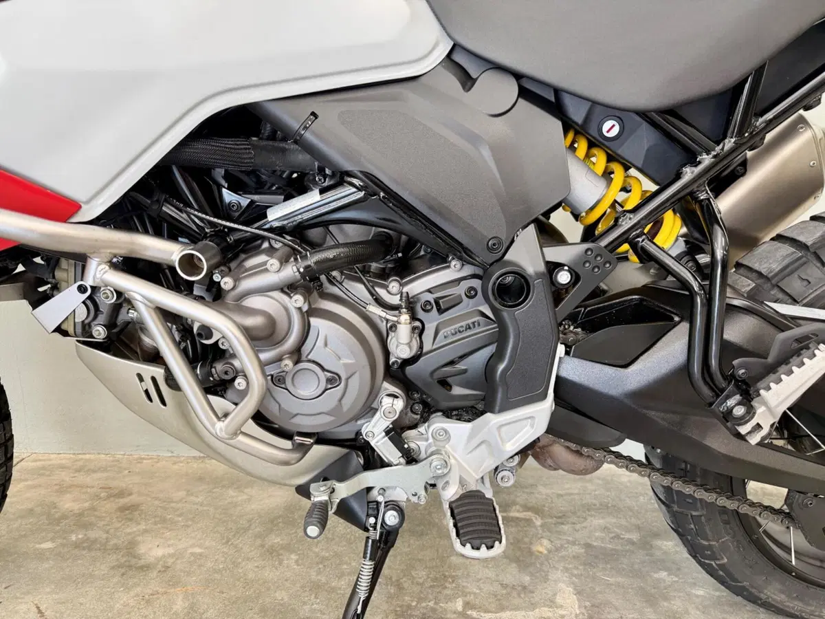 Ducati DesertX (2022 - 25) (11)