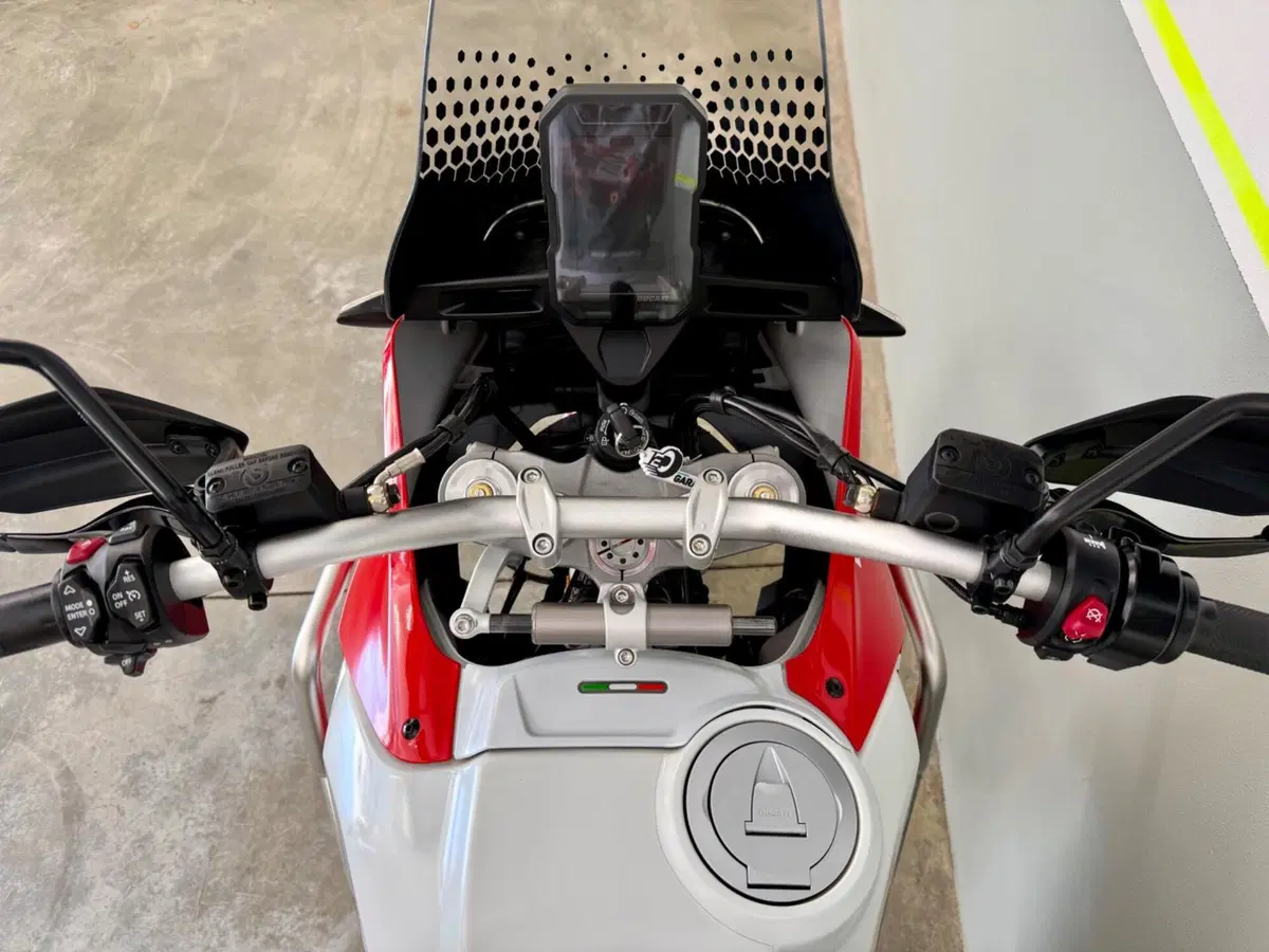 Ducati DesertX (2022 - 25) (14)