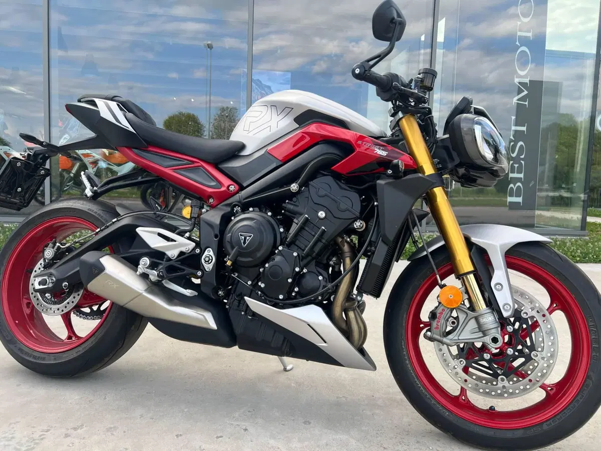 Triumph Street Triple 765 RX (2026) (8)