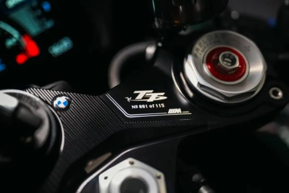 BMW M1000RR Limited Edition Isle of Man TT: tutto quello che c'è da sapere [GALLERY] (4)