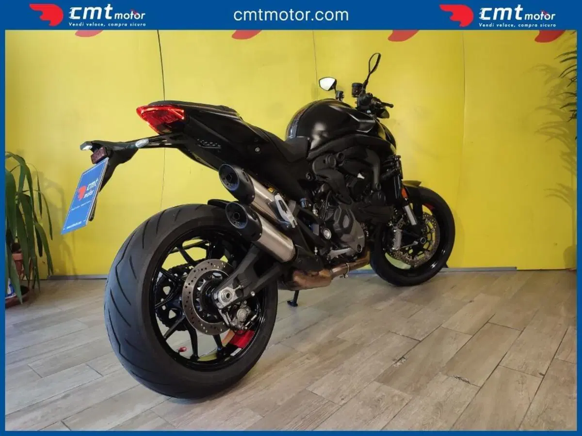 Ducati Monster 937 (2021 - 25) (4)