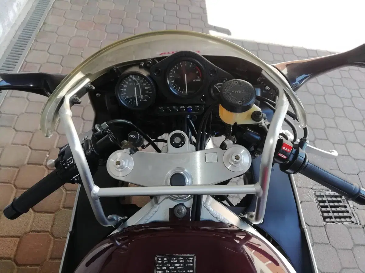 Honda CBR 900 RR (1994 - 95) (9)