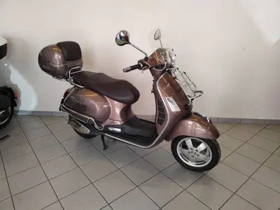 Vespa GTS 300 Touring ABS (2017 - 19) usata