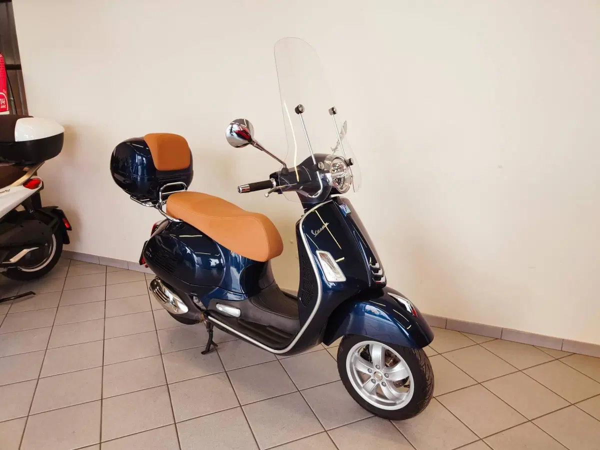 Vespa GTS 300 Hpe (2021 - 22)