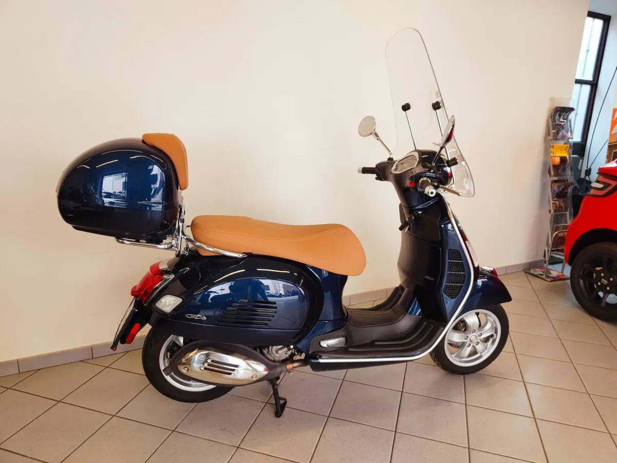 Vespa GTS 300 Hpe (2021 - 22) (7)