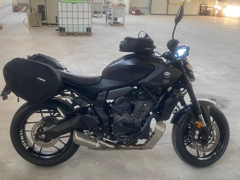 Yamaha MT-07 Y-AMT (2025 - 26) (2)