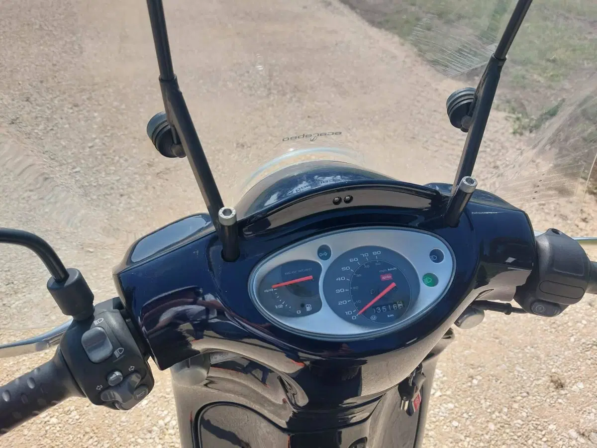 Aprilia Scarabeo 50 4t (2009 - 12) (7)