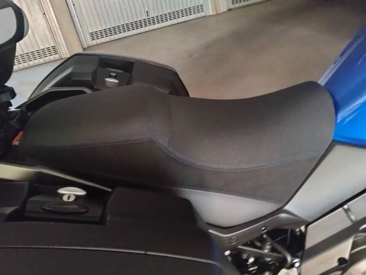 Suzuki V-Strom 650 (2021 - 25) (7)