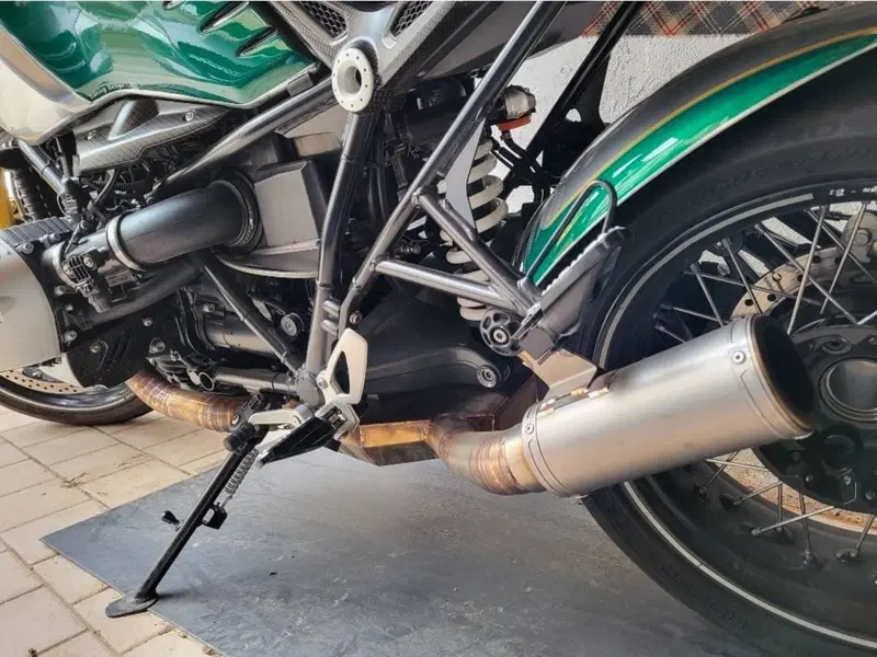 Scarico completo artigianale BMW