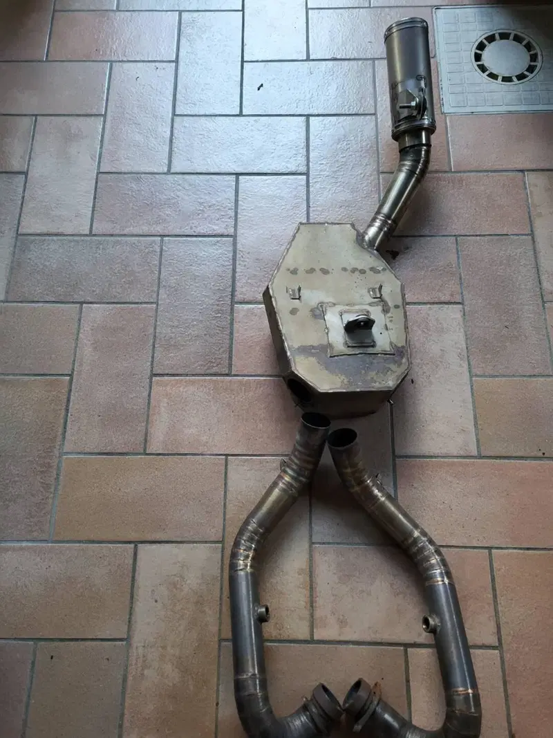 Scarico completo artigianale BMW (4)