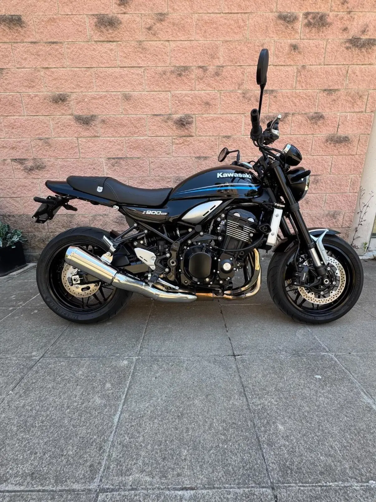 Kawasaki Z 900 RS (2022 - 25)