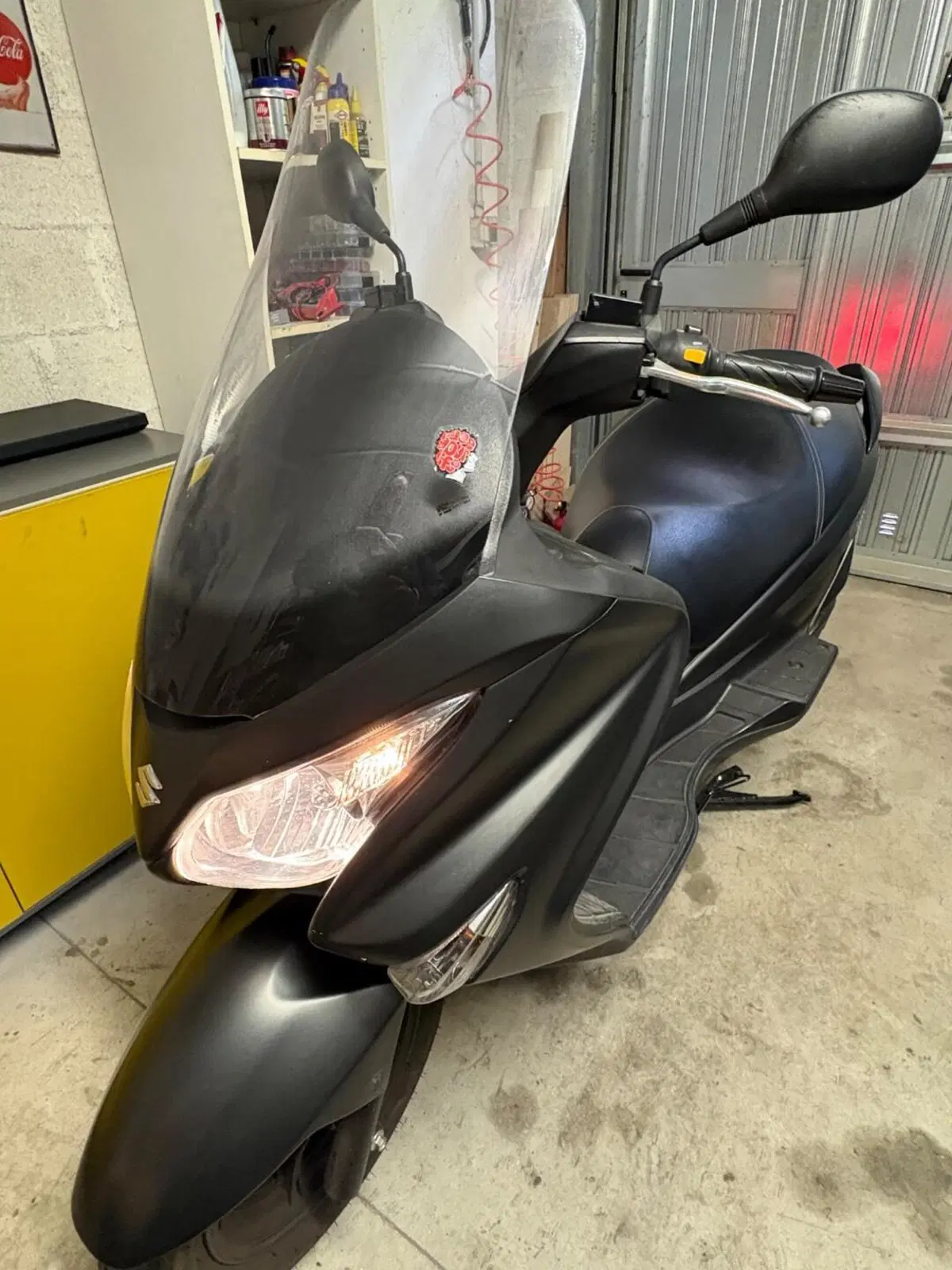 Suzuki Burgman UH 200 (2017 - 20) (3)
