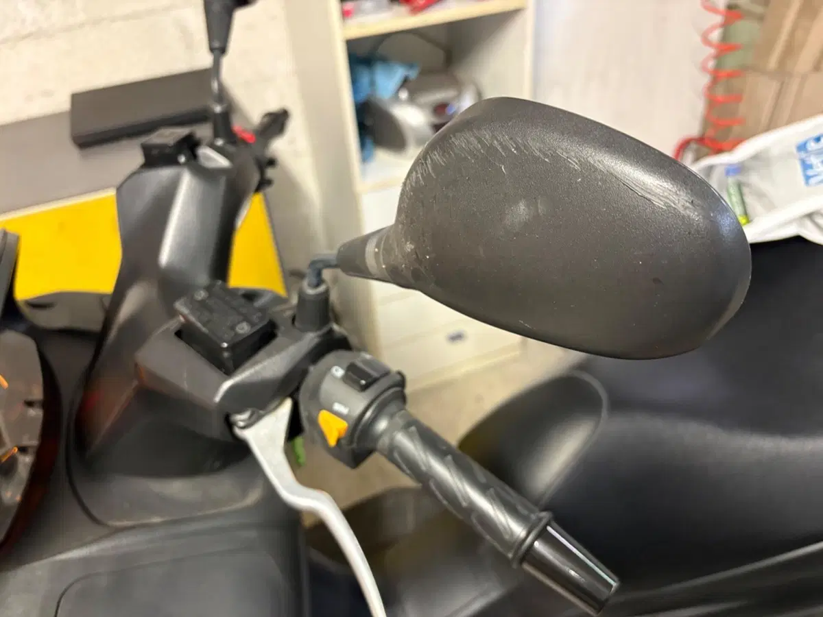 Suzuki Burgman UH 200 (2017 - 20) (5)