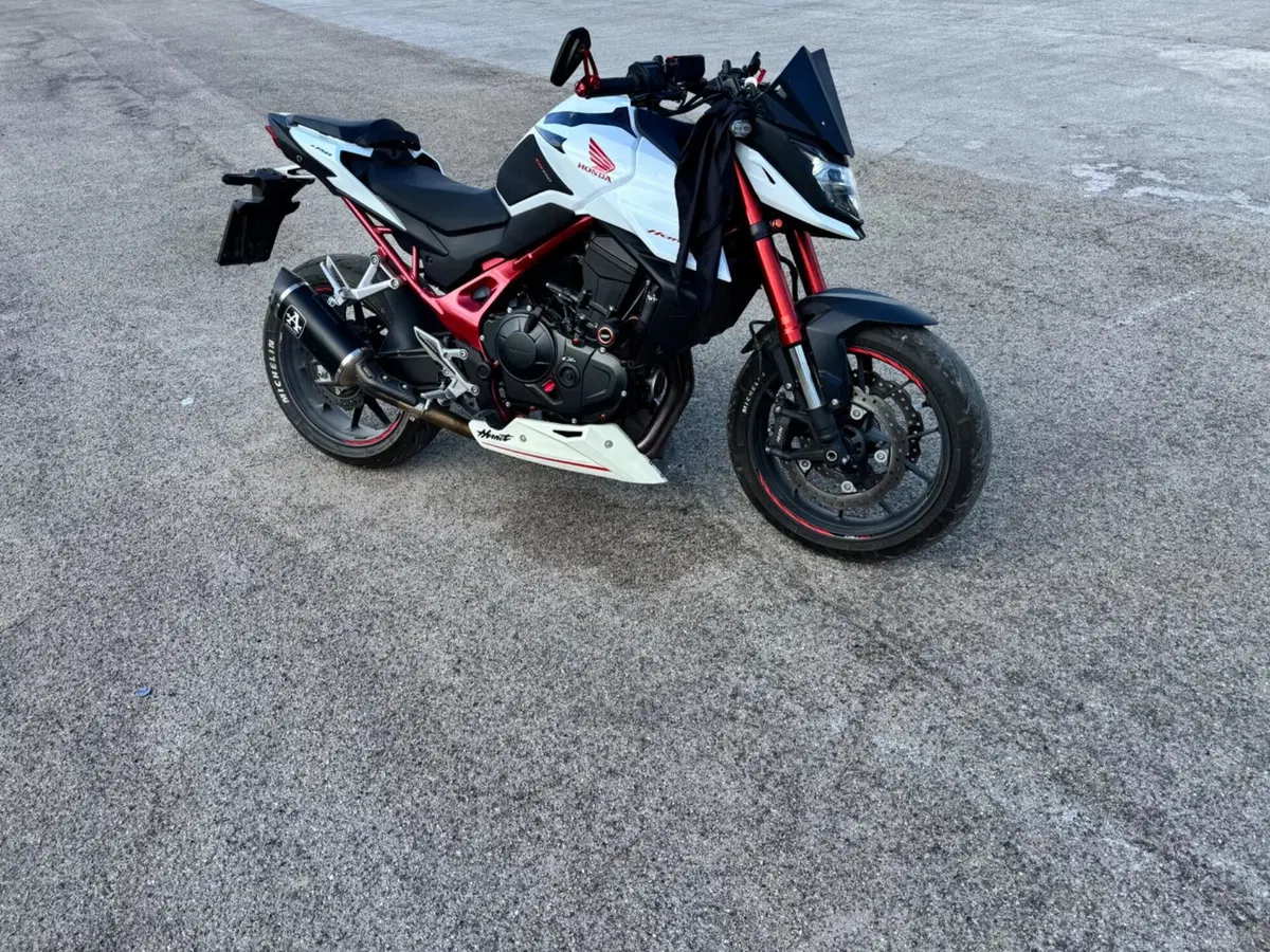 Honda CB 750 Hornet (2023 - 24)
