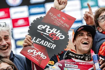 EnduroGP26 #6 Finlandia D2. Botta e risposta, Garcia-Verona, KTM. Tutti gli altri dietro [VIDEO]
