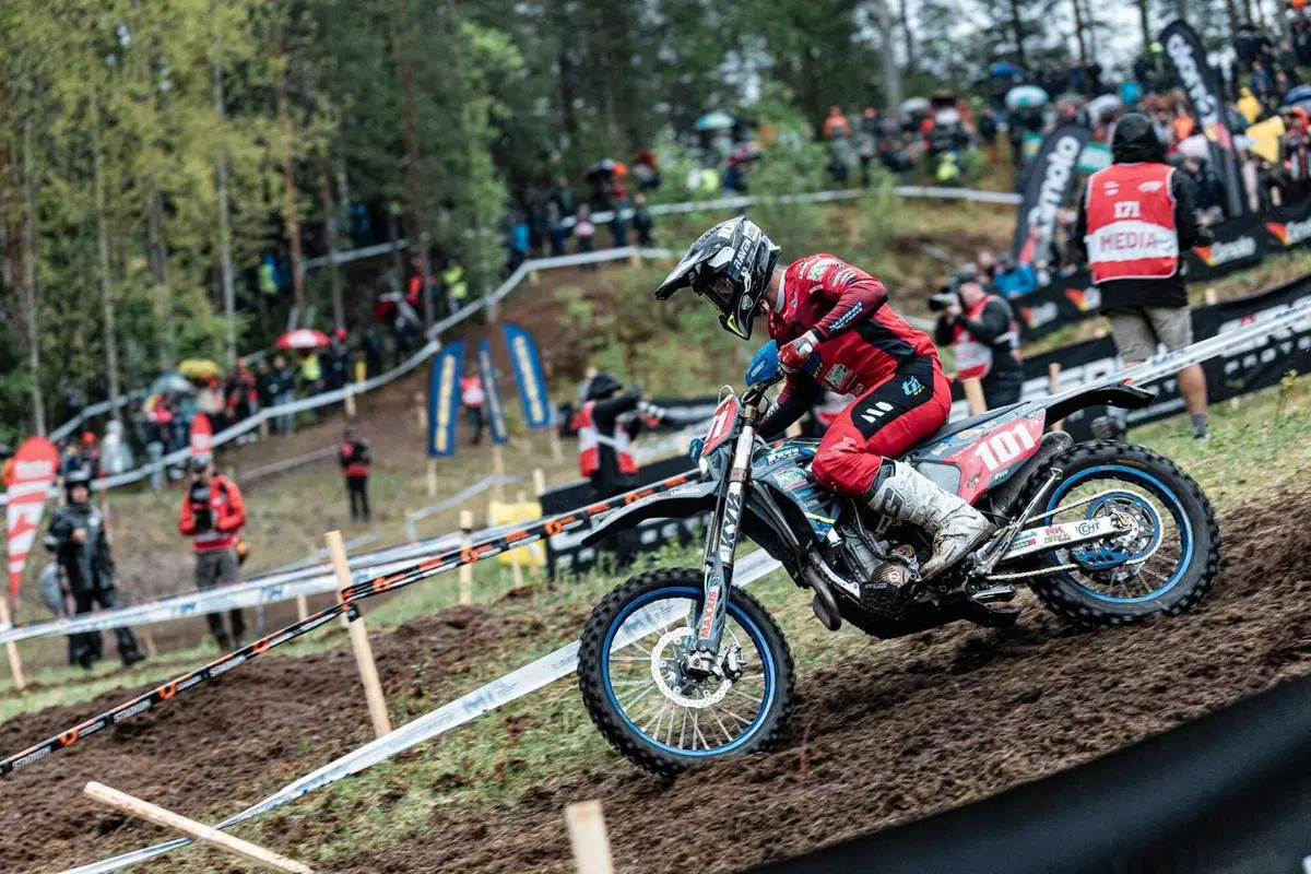 EnduroGP26 #6 Finlandia D2. Botta e risposta, Garcia-Verona, KTM. Tutti gli altri dietro [VIDEO] (4)
