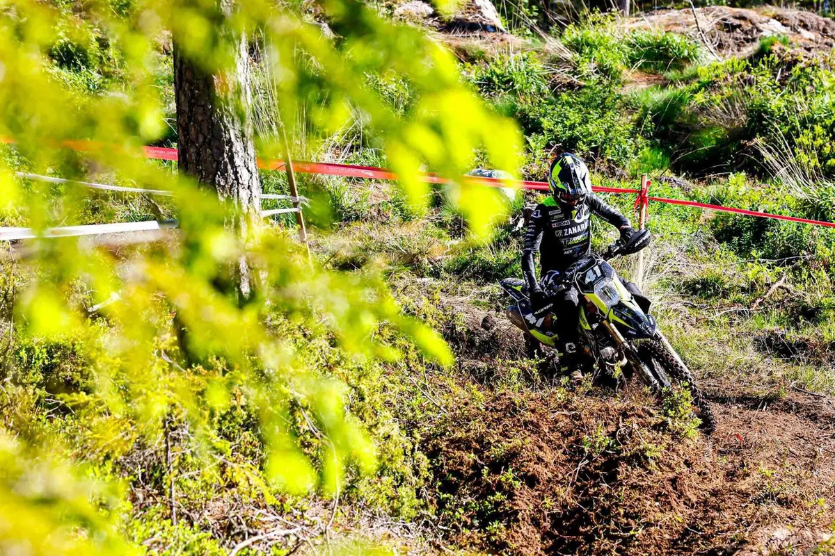 EnduroGP26 #6 Finlandia D2. Botta e risposta, Garcia-Verona, KTM. Tutti gli altri dietro [VIDEO] (9)
