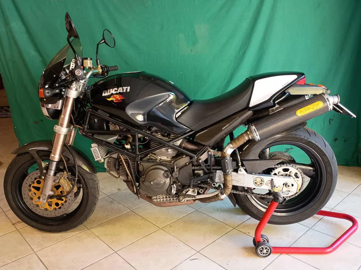 Ducati Monster 900 S (1998 - 01) (5)