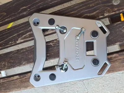 Piastra + bauletto HONDA originali