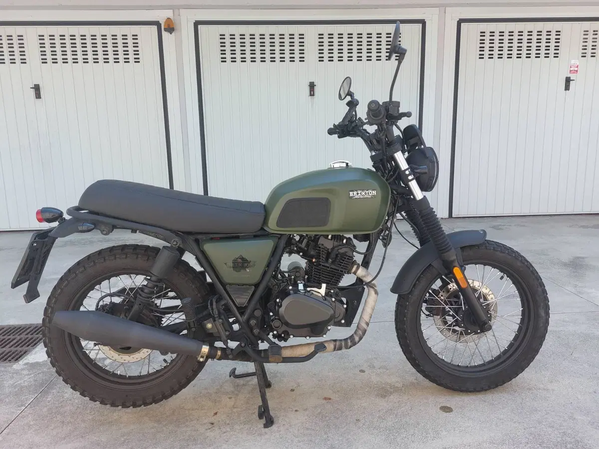 Brixton Motorcycles Felsberg 125 CBS (2021 - 25) (3)