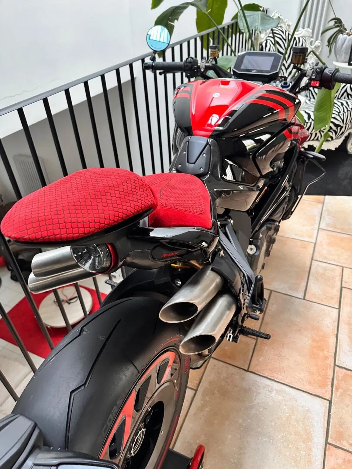 MV Agusta Rush 1000 (2023 - 26) (5)