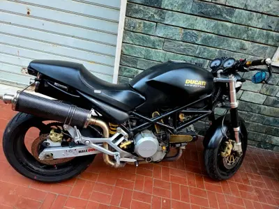 Ducati Monster 620 I.E. Dark (2002) usata