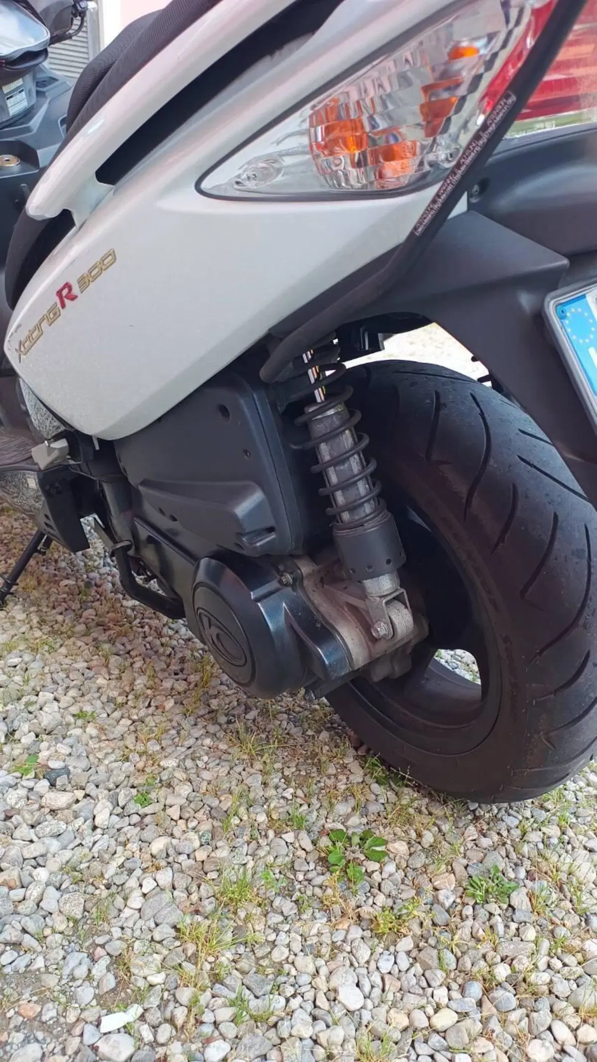 Kymco Xciting 300i R (2007 - 14) (4)