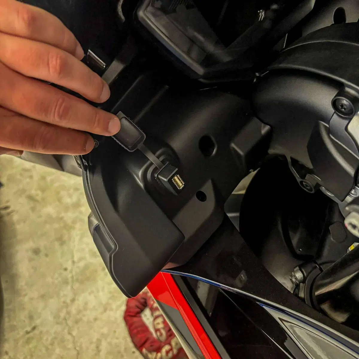 Aprilia Tuono 660 Factory (2022 - 24) (9)