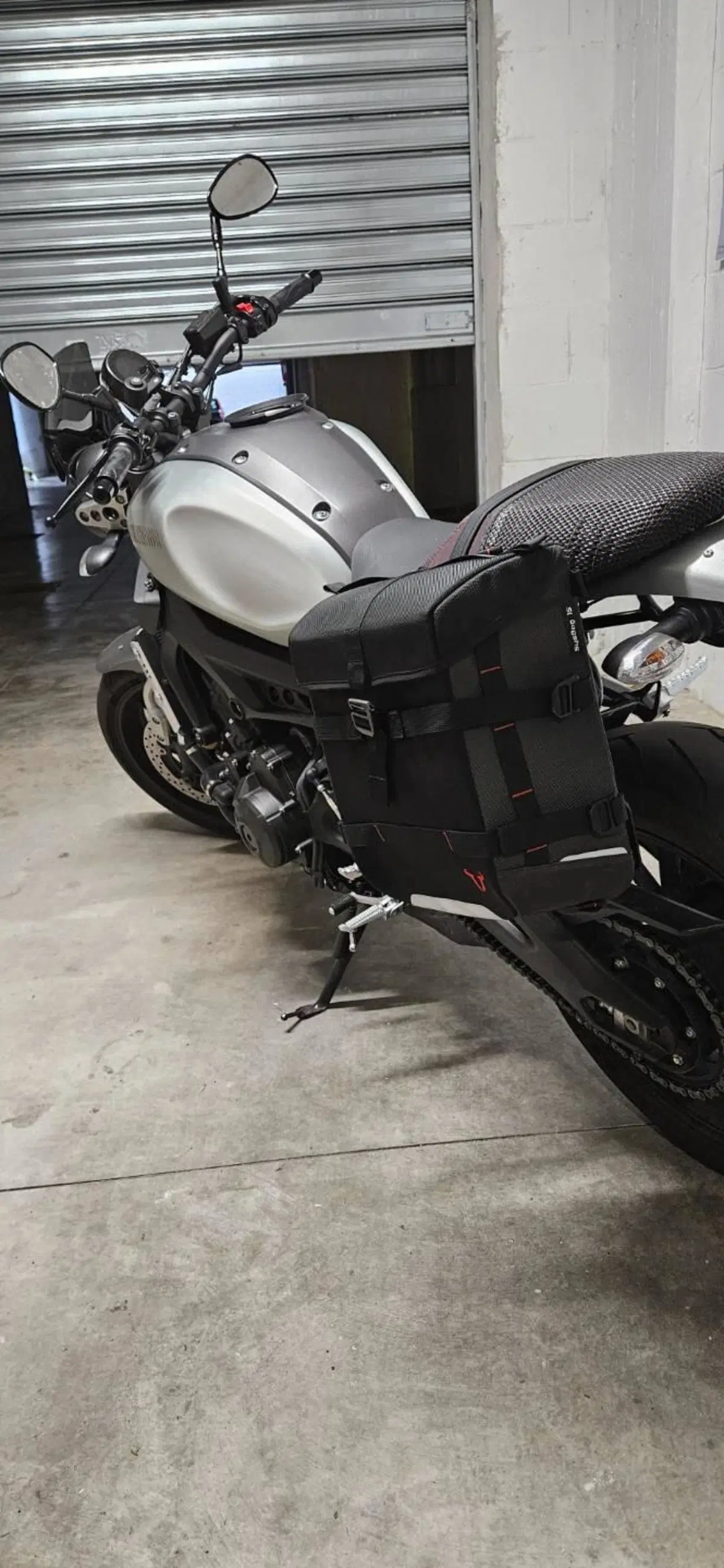 Yamaha XSR 900 ABS (2016 - 20) (6)