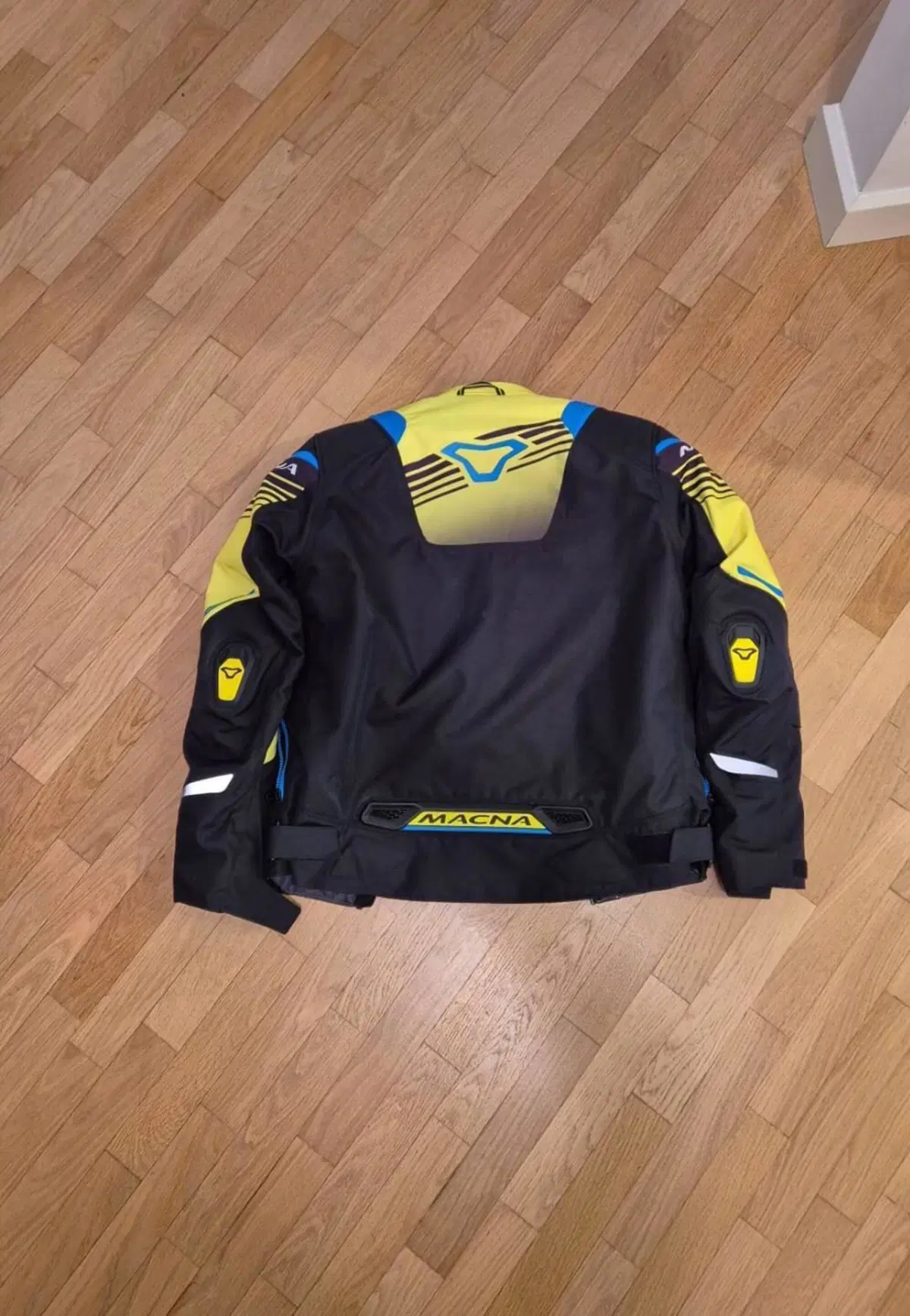 Giacca Macna Charger S Hi-vis pari al nuovo (2)