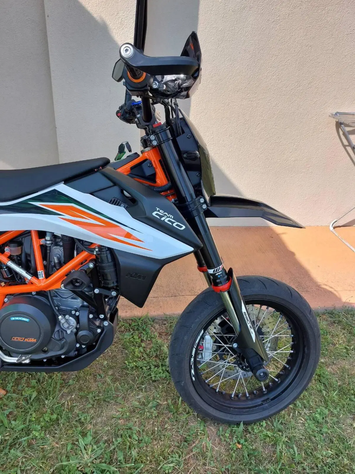 KTM 690 SMC R (2019 - 20) (2)