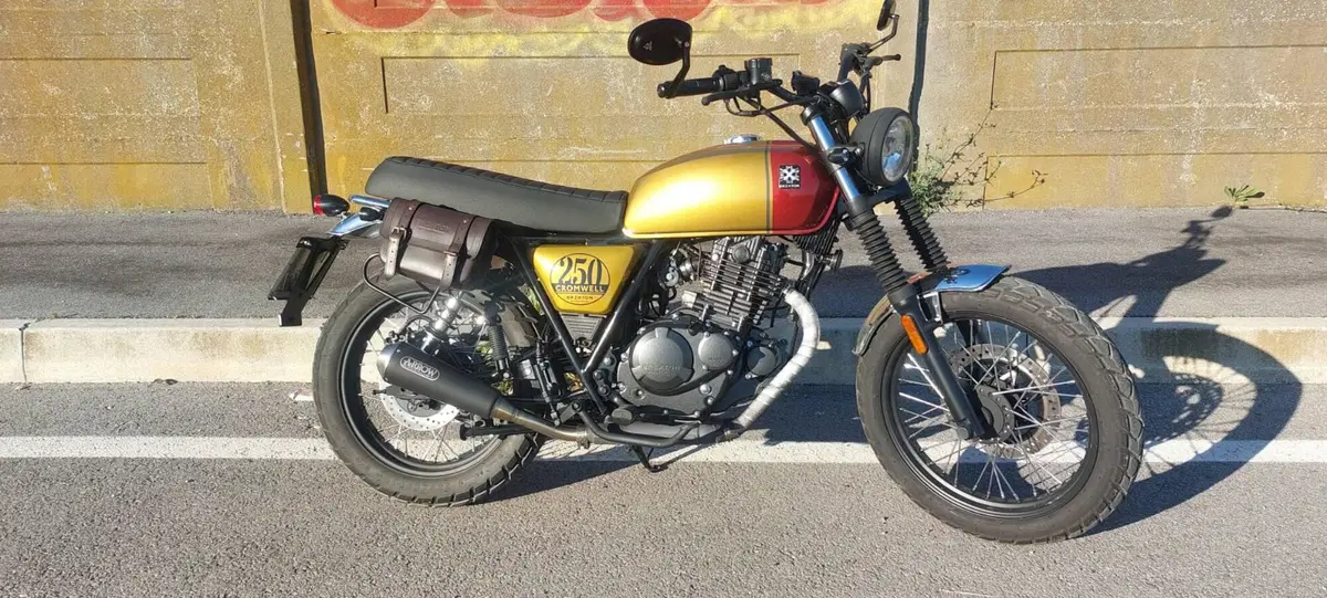 Brixton Motorcycles Cromwell 250 (2021 - 25) (4)