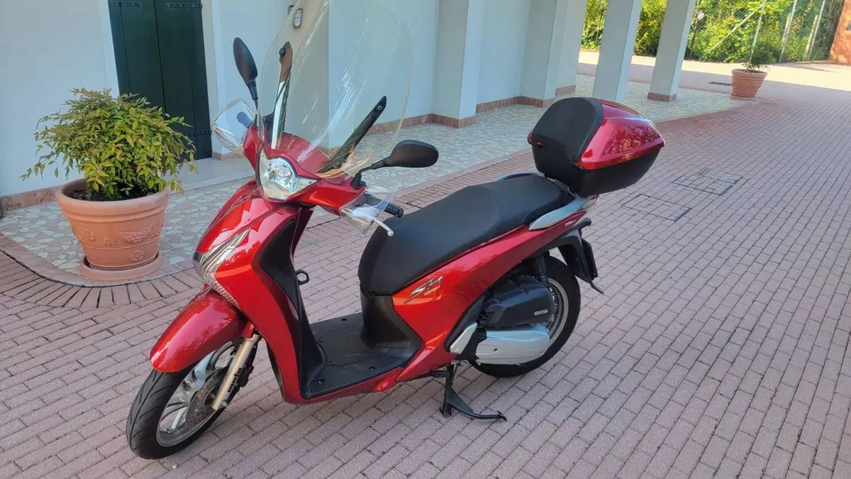 Honda SH 125 i ABS (2013 - 17)