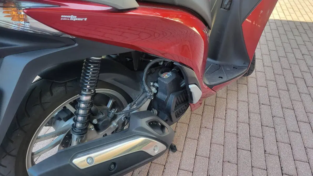 Honda SH 125 i ABS (2013 - 17) (4)