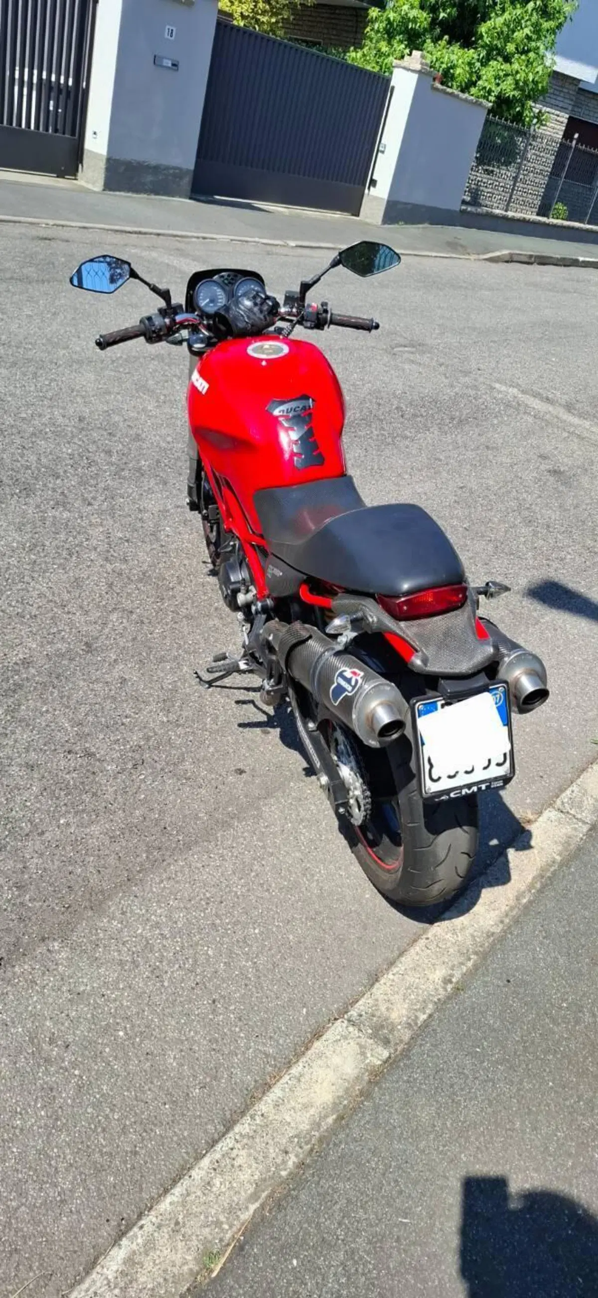 Ducati Monster 695 (2006 - 08) (2)